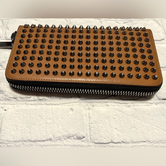 EUC Christian Louboutin Brown Zippy Long Wallet With Box & Dust Bag - Picture 9 of 16